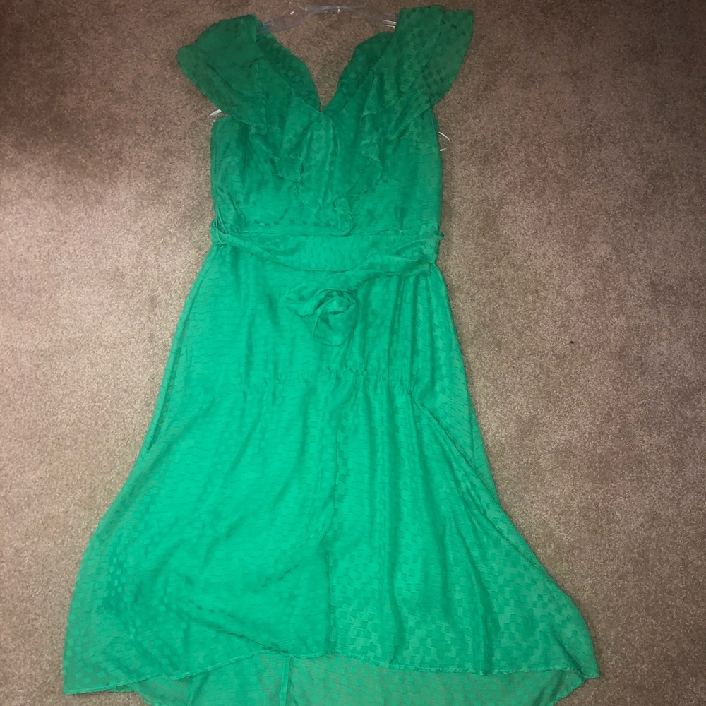 DKNY green size 6